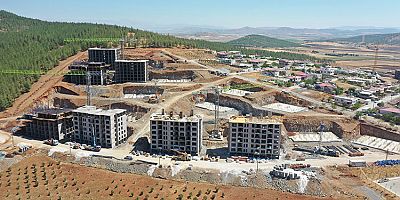 Gaziantep'te 20 bin 500 kalıcı konut ve köy evinin inşaatı sürüyor