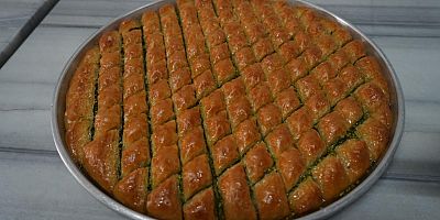 Gaziantep'te baklavacıların yoğun bayram mesaisi başladı