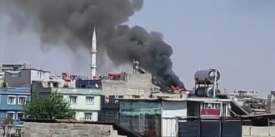 Gaziantep’te evin çatısında çıkan yangın korkuttu