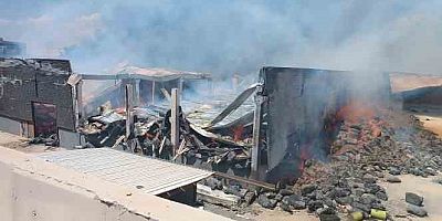 Gaziantep'te fabrika yangınına 4 saattir müdahale ediliyor