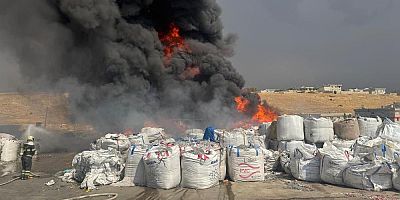 Gaziantep'te geri dönüşüm fabrikasında yangın