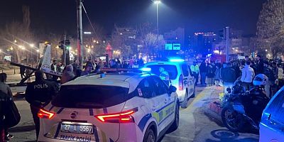 Gaziantep’te iki araç kafa kafaya çarpıştı: 3 yaralı