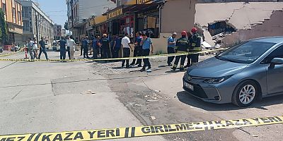 Gaziantep’te iki katlı binanın bahçe duvarı yıkıldı: 5 yaralı