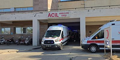 Gaziantep’te kontrolden çıkan araç ters döndü: 3 yaralı