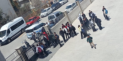 Gaziantep'te lise önünde kurusıkı tabancalı saldırı paniği