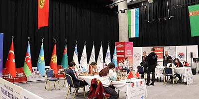 GAZİANTEP’TE SATRANÇ TARİHİNE GEÇEN ÇİFTE ŞAMPİYONA HEYECANI SÜRÜYOR