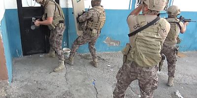 Gaziantep’te uyuşturucu tacirlerine şafak operasyonu