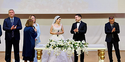 Gaziantep’te Yılın Nikahı: Sermet Atay Oğlunu Evlendirdi