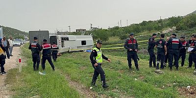 Gaziantep’te yolcu taşıyan midibüs devrildi: 1 ölü, 7 yaralı