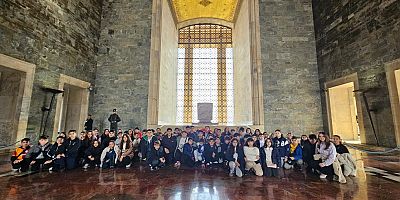GKV’li Öğrenciler Anıtkabir’i Ziyaret Etti