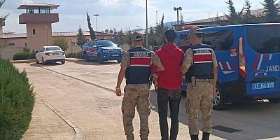 Hırsızlık suçundan 16 yıl cezası bulunan firariyi jandarma yakaladı