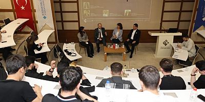 İş Dünyasının Deneyimli İsimleri ‘Business Summit 25’te HKÜ Öğrencileriyle B