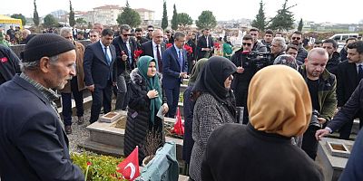 İslahiye'de deprem şehitliğini ziyaret eden Özgür Özel'e tepki