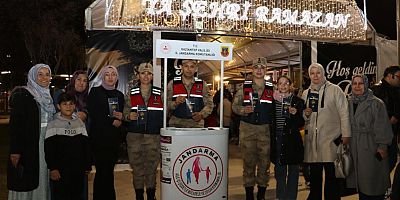 Jandarma ekipleri 8 Mart'ta kadınları unutmadı