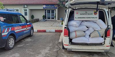 Jandarma milyonluk kaçak malzemeye el koydu
