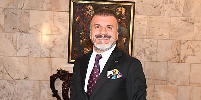 Kadooğlu’ndan 24 Kasım Öğretmenler Günü Mesajı:     “Kalkınmanın yolu nitelikli eğitimden geçiyor”   