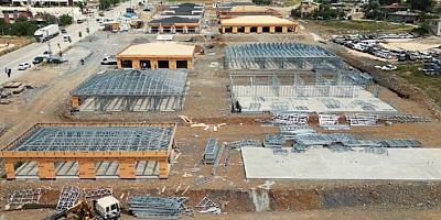 Nurdağı'daki çelik konstrüksiyon çarşının yüzde 75'i bitti