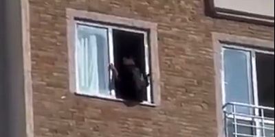 Polis, intihara kalkışan genç kızı son anda kurtardı