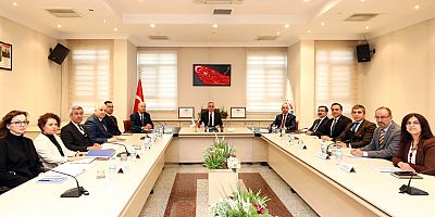 REKTÖR DOĞAN, DAİRE BAŞKANLARIYLA TOPLANTI YAPTI