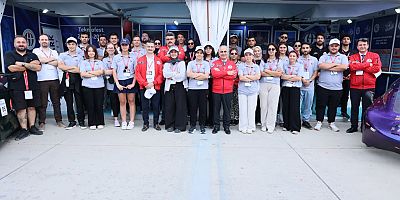 REKTÖR DOĞAN TEKNOFEST’E GAÜN ÖĞRENCİLERİYLE BİR ARAYA GELDİ