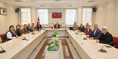 REKTÖR PROF. DR. DOĞAN, MESLEK YÜKSEKOKULU MÜDÜRLERİYLE BİRARAYA GELDİ