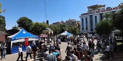 ŞAHİNBEY BELEDİYESİ AHİLİK HAFTASINI PİLAV DAĞITARAK KUTLADI