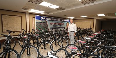 ŞAHİNBEY BELEDİYESİ BAŞARIYI ÖDÜLLENDİRİYOR