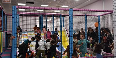 Şahinbey Belediyesi Çocuk Şenliği’ne 100 bin kişi katıldı