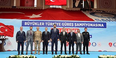 ŞAHİNBEY BELEDİYESİ EV SAHİPLİĞİNDE TÜRKİYE GÜREŞ ŞAMPİYONASI BAŞLADI