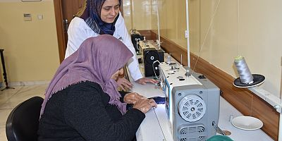 Şahinbey Belediyesi kurslarında gözleri görmeye başladı