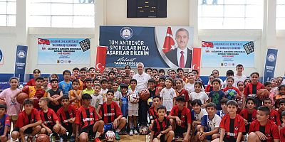 ŞAHİNBEY BELEDİYESİ’NDEN ÖĞRENCİLERE 160 BİN ADET BASKETBOL, VOLEYBOL VE FUTBOL TOPU HEDİYE