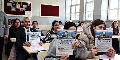 Şahinbey Belediyesi’nden öğrencilere 3 milyondan fazla deneme seti desteği