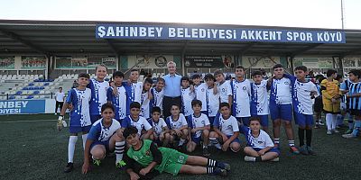 ŞAHİNBEY’DE U12 RÜZGÂRI