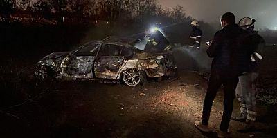 Şarampole uçan otomobil alev aldı: Canlarını son anda kurtardılar