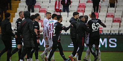 Sivasspor - Gaziantep FK maçı sonrası gerginlik