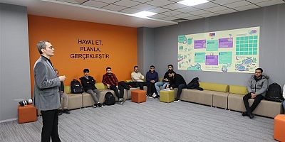 TÜBİTAK Uzmanı Doç. Dr. Melih Yıldırım GİBTÜ 'de Akademisyen ve Öğrencilerle Buluştu!
