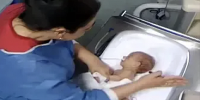 Türkiye'nin nefret ettiği hemşire polise teslim oldu