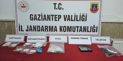 Uyuşturucu taciri şahsı jandarma yakaladı