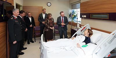 Vali Çeber ve Başkan Şahin’den Milletvekili Bakbak’a Geçmiş Olsun Ziyareti