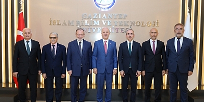 YÖK BAŞKANI EROL ÖZVAR’DAN GİBTÜ’YE ÖVGÜ