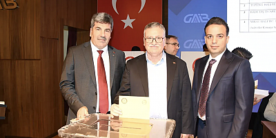 Zeynal Abidin Kaplan oybirliği ile yeniden başkan