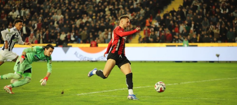 Trendyol Süper Lig: Gaziantep FK: 2 - Kasımpaşa: 1 (Maç sonucu)