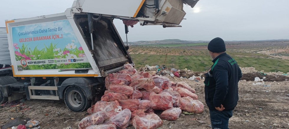 Zabıta ekipleri sağlıksız gıdaya geçit vermedi: 1,6 ton ciğer imha edildi